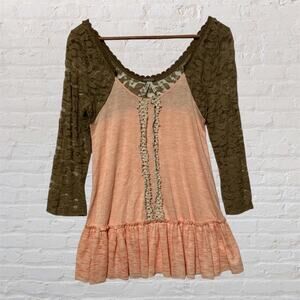 Gimmicks by‎ BKE Brown Peach Lace 3/4 Sleeve Babydoll Floral Detail Top Small